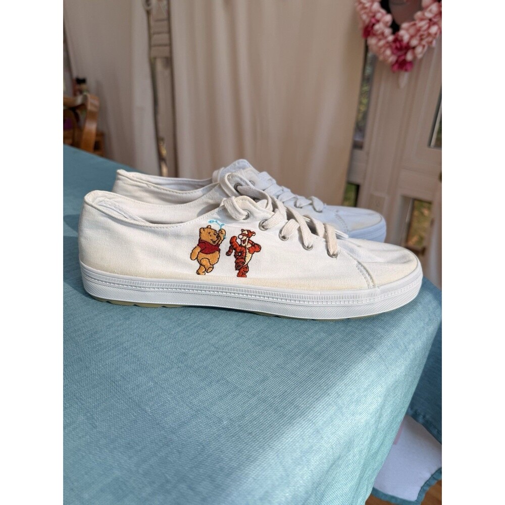Vintage Disney Winnie The Pooh Sneakers Shoes Women’s Size 10 Off White